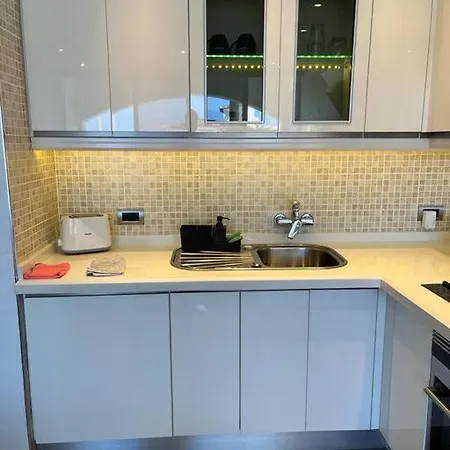 A/c - Fibra - Smarttv - Modern Lägenhet *